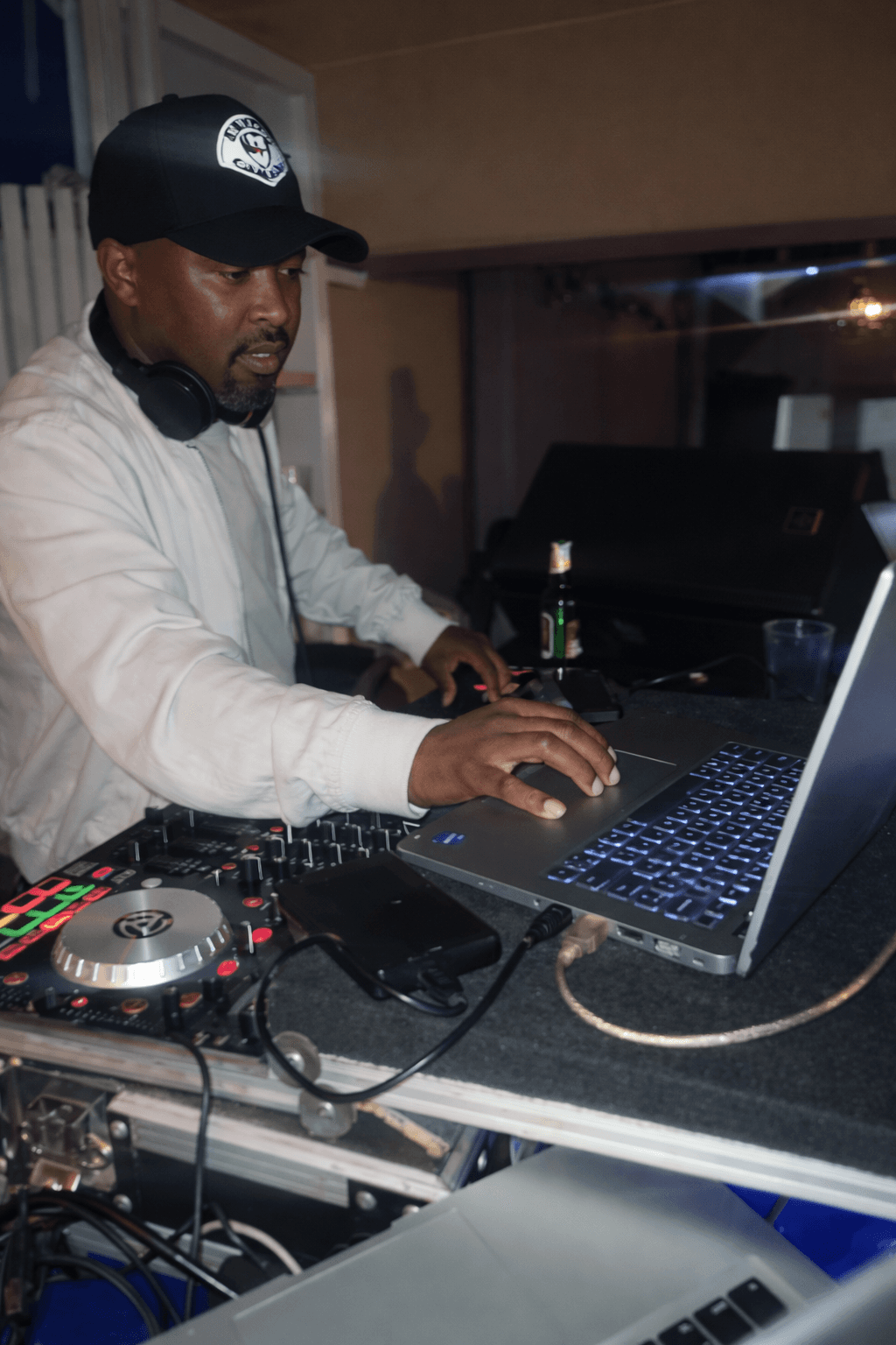 Charley DJ - Behind the Decks